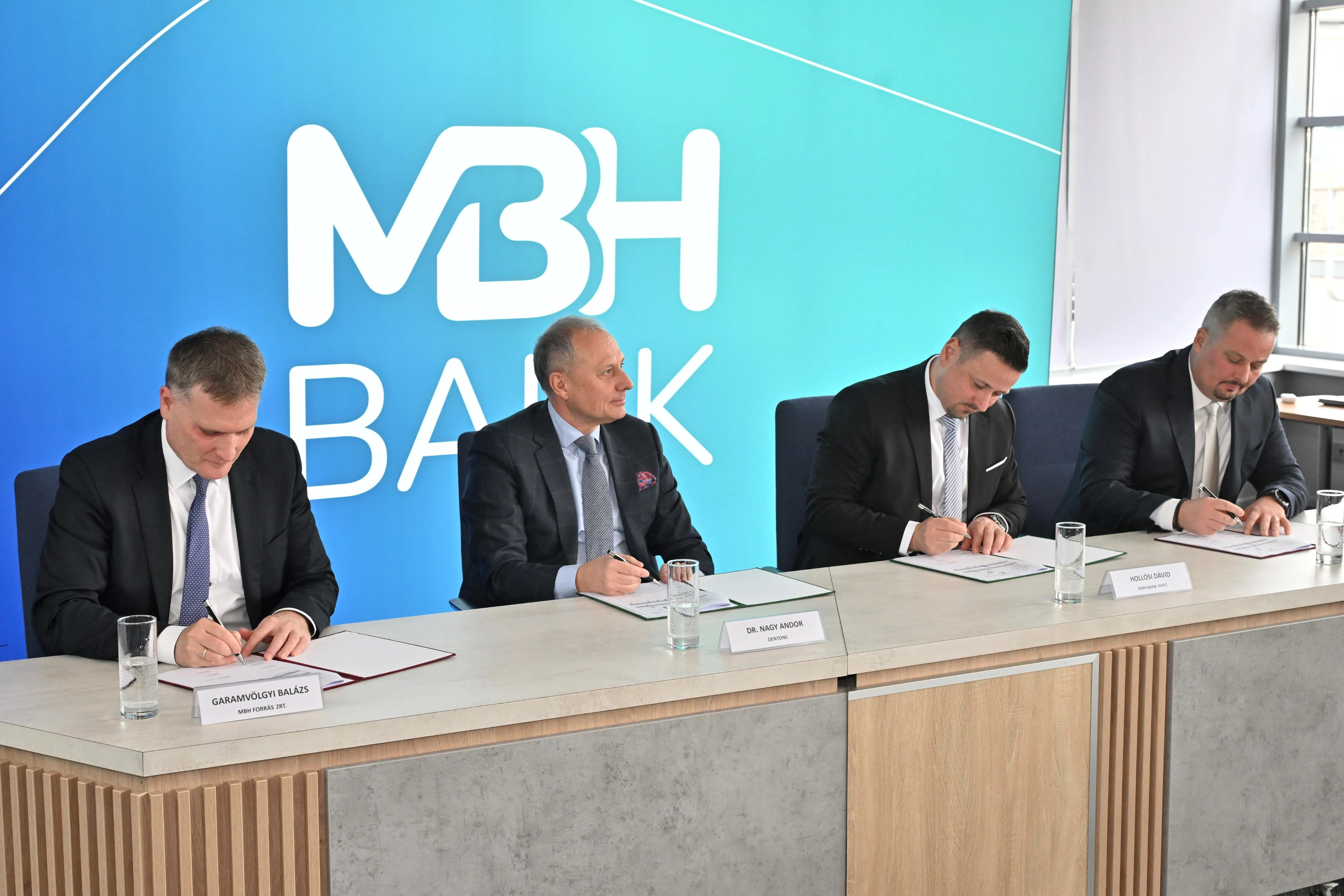 MBH_Bank_1